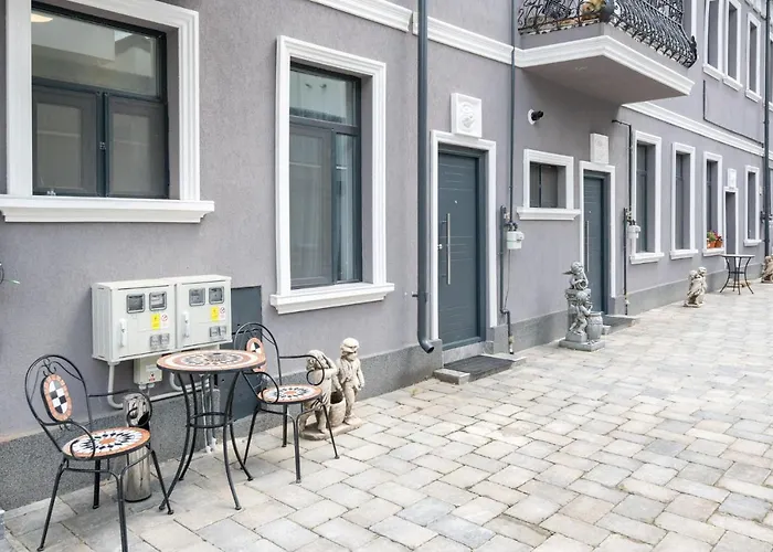 Blue-Line-Apartment-Unirii